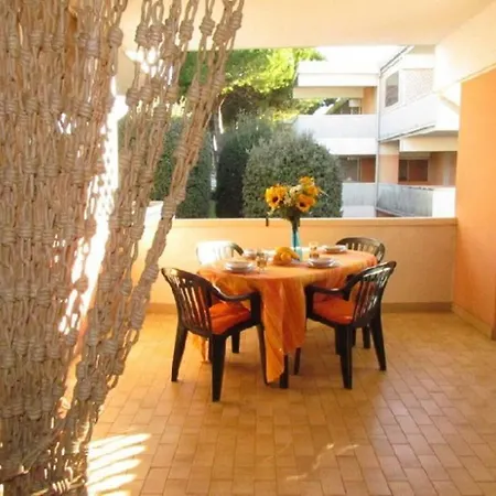 Modern In - 2 Swimming Pools - Tennis Courts Apartment *